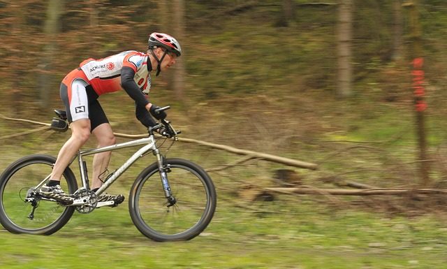 OGÓLNOPOLSKI WYŚCIG MTB LEŚNIKÓW