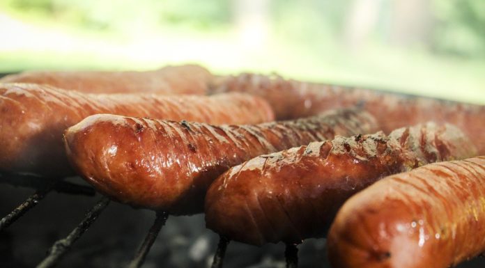 Uwaga, srogie kary za grillowanie. Zwykły mandat to przy tym pikuś