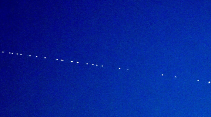 Starlink nad Polską. Lista miast, z których będzie widać pociąg Elona Muska