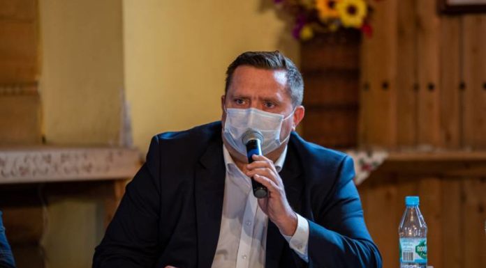 SAMORZĄDOWCY WALCZĄ O BRANŻĘ TURYSTYCZNĄ I JEJ PRZETRWANIE