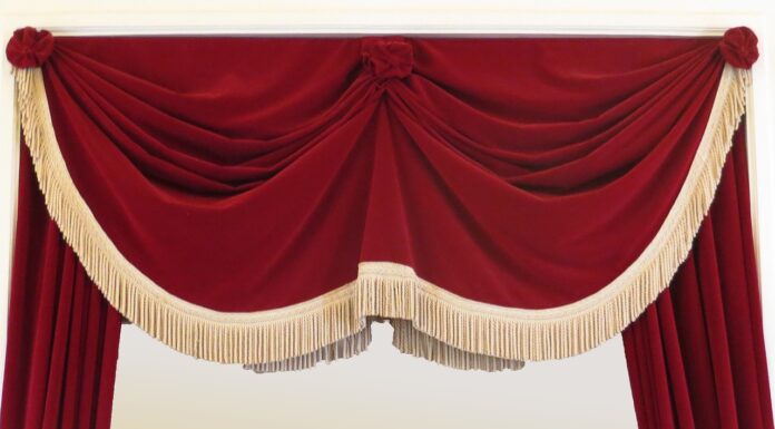 TEATRALNE ŚWIĘTA DLA DZIECI “CHOINKOWO” – relcaja filmowa